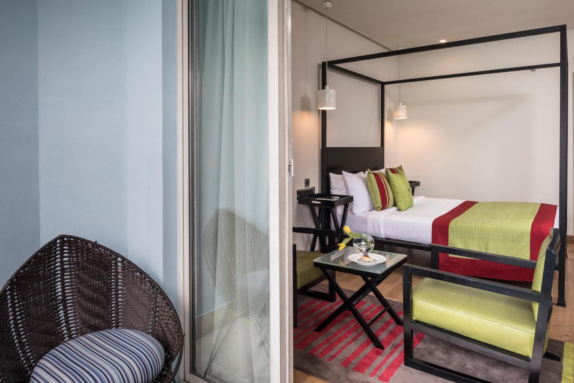 Deluxe Double Room Balcony Deluxe Double Room on F&B Happy Hours 11 on selected beverages from 5 to 9 PmSunday to Friday,790775046:JPEG